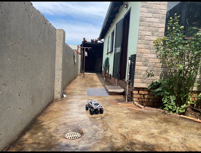3 BEDROOM FREEHOLD FOR SALE IN SOSHANGUVE VV